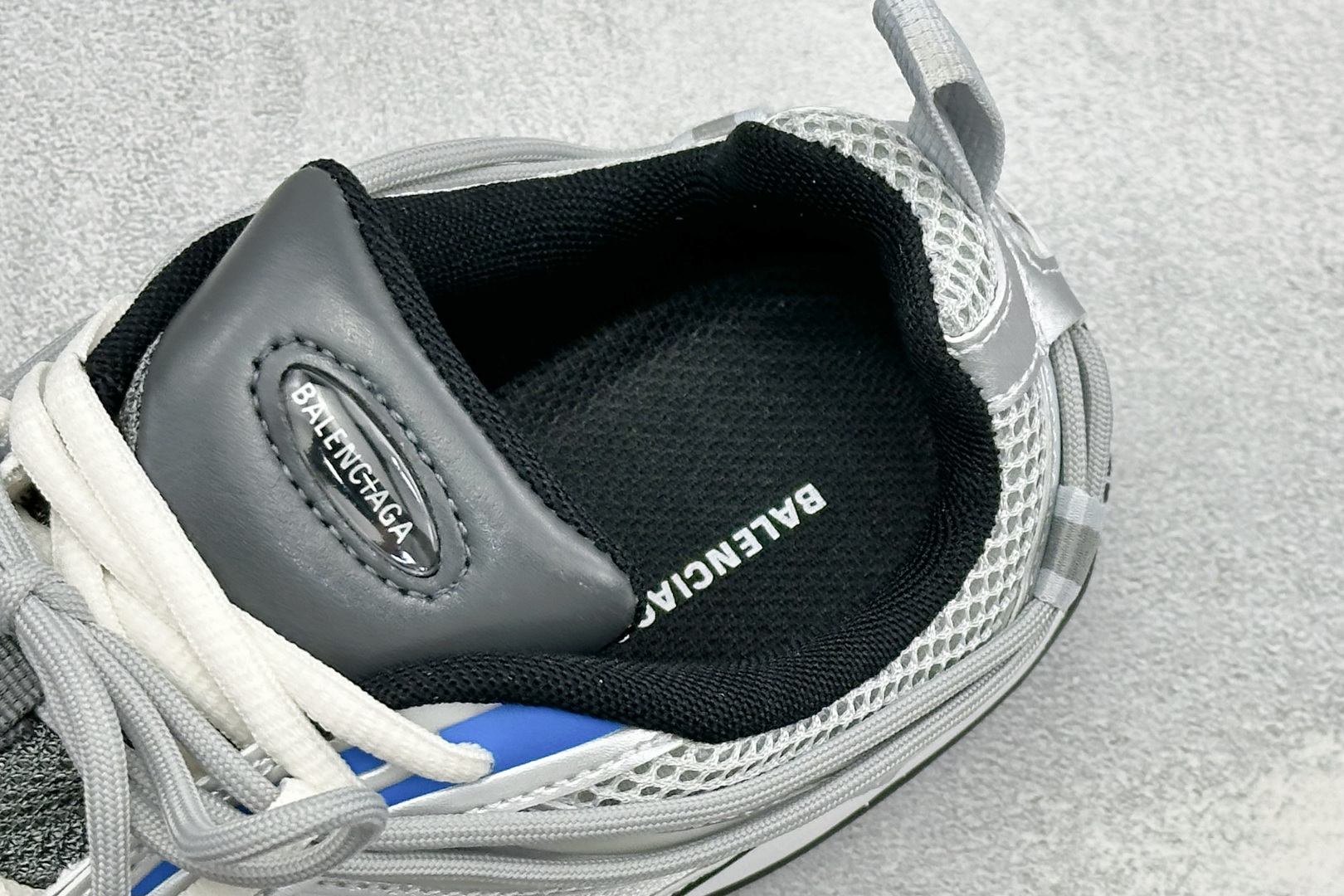 GO版Balenciaga巴黎世家 25代 Radar Gradient Lines 圆头系带logo标志 纯原生产线出