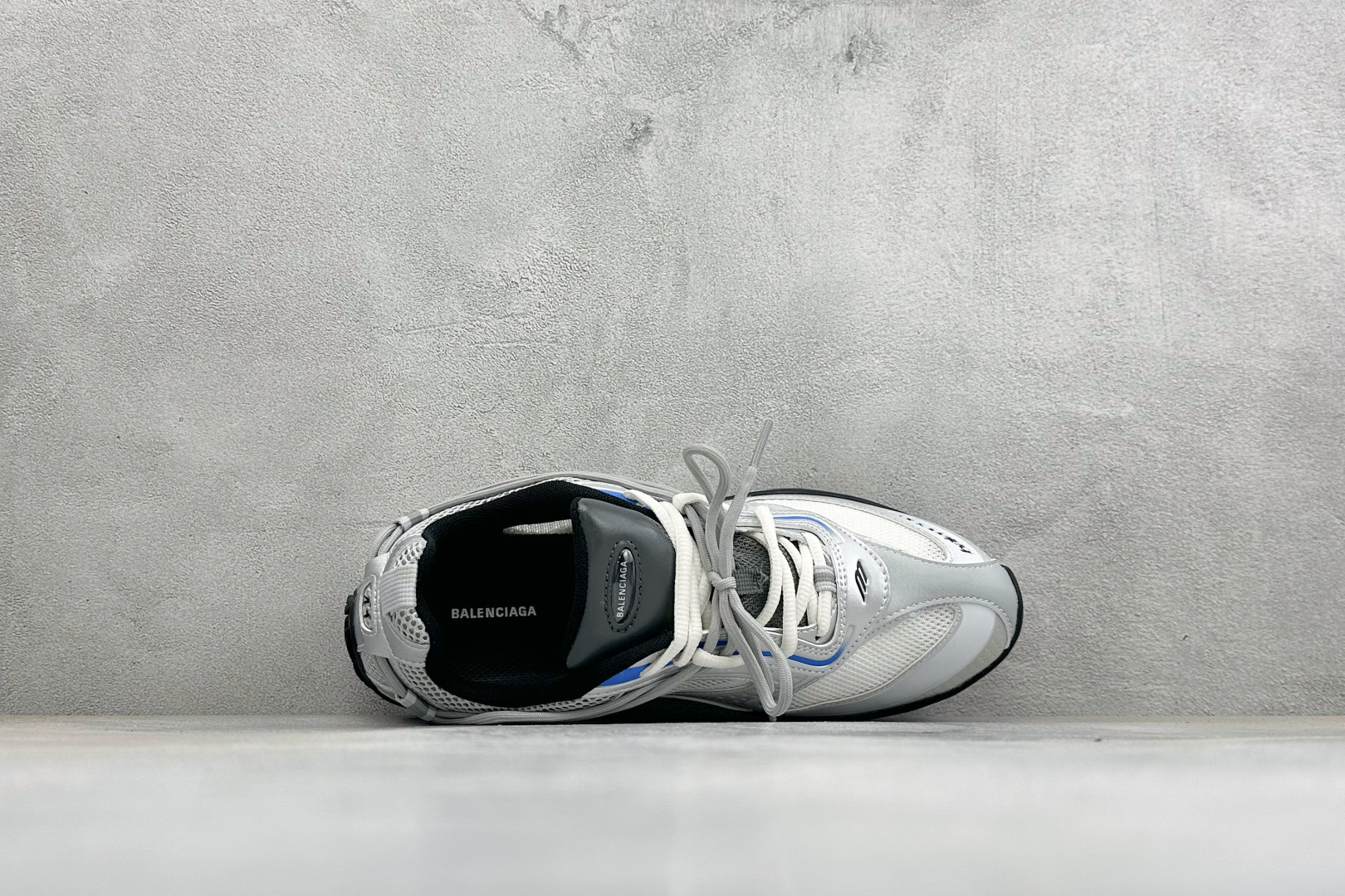 GO版Balenciaga巴黎世家 25代 Radar Gradient Lines 圆头系带logo标志 纯原生产线出