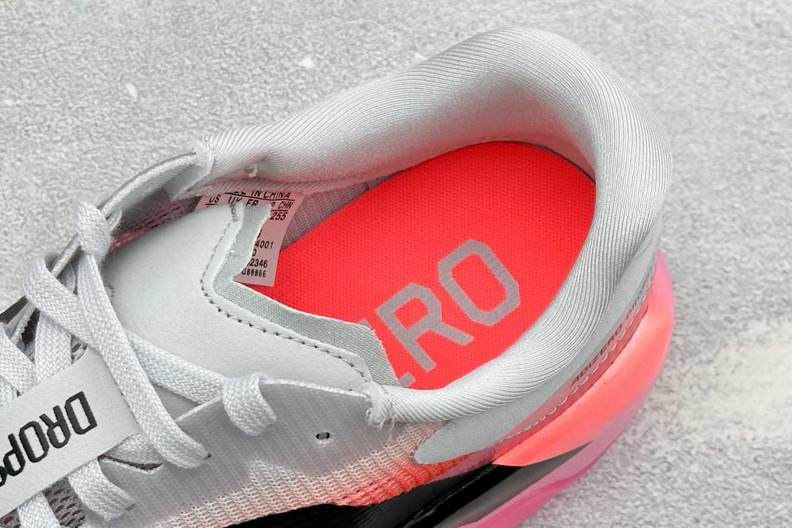 ML版Adidas Adizero Dropset Pro Traine 阿迪达斯 舒适贴合马拉松训练跑步鞋 整体采用前