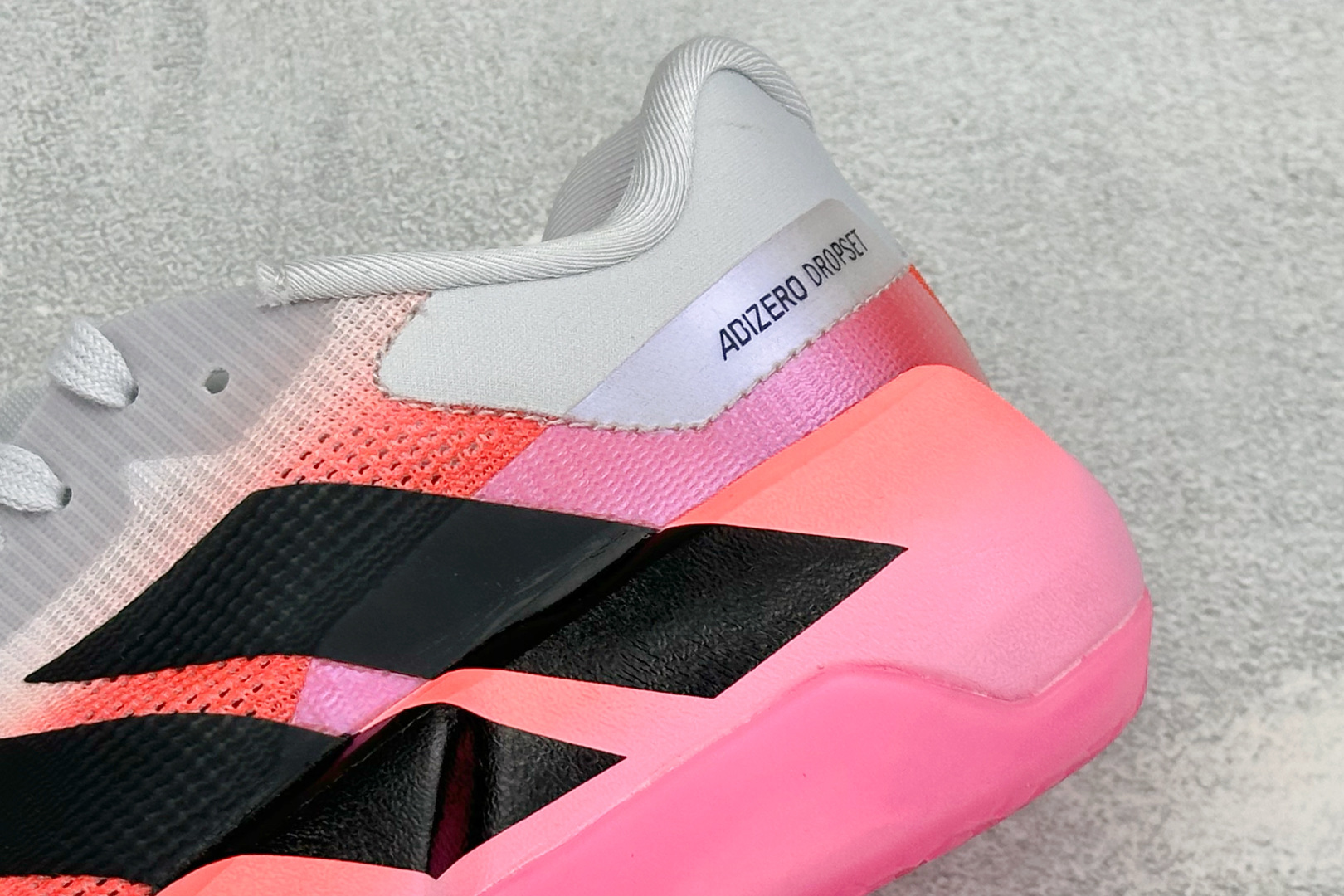 ML版Adidas Adizero Dropset Pro Traine 阿迪达斯 舒适贴合马拉松训练跑步鞋 整体采用前