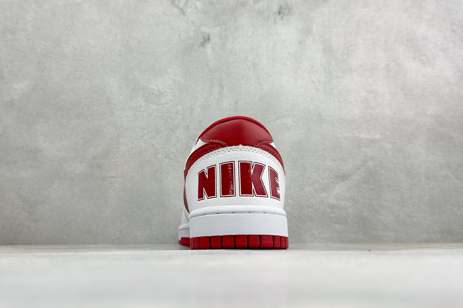 H版BIG NIKE LOW 耐克 简约百搭 減震耐磨 低帮板鞋 货号: -150 尺码：36-45 