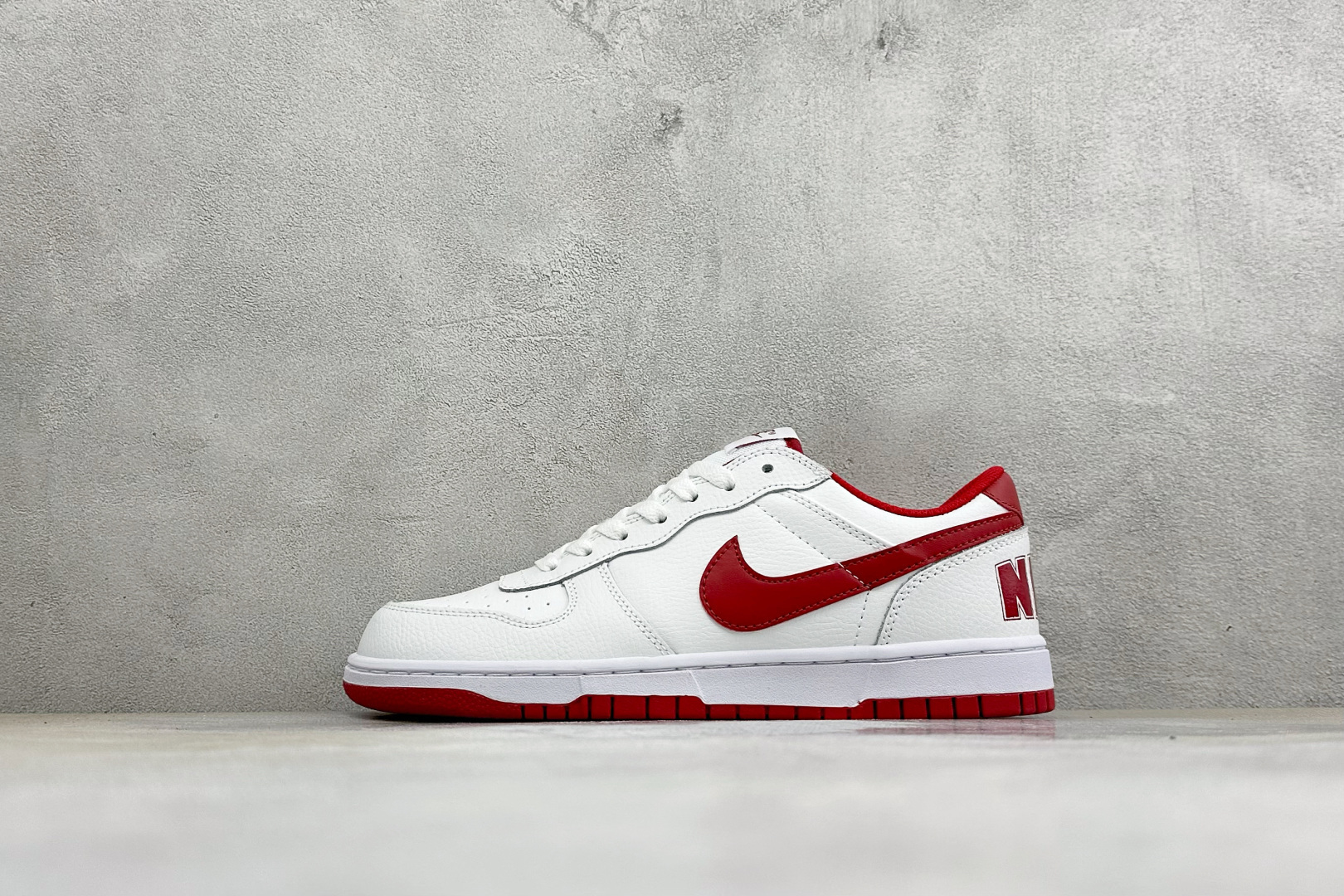 H版BIG NIKE LOW 耐克 简约百搭 減震耐磨 低帮板鞋 货号: -150 尺码：36-45 