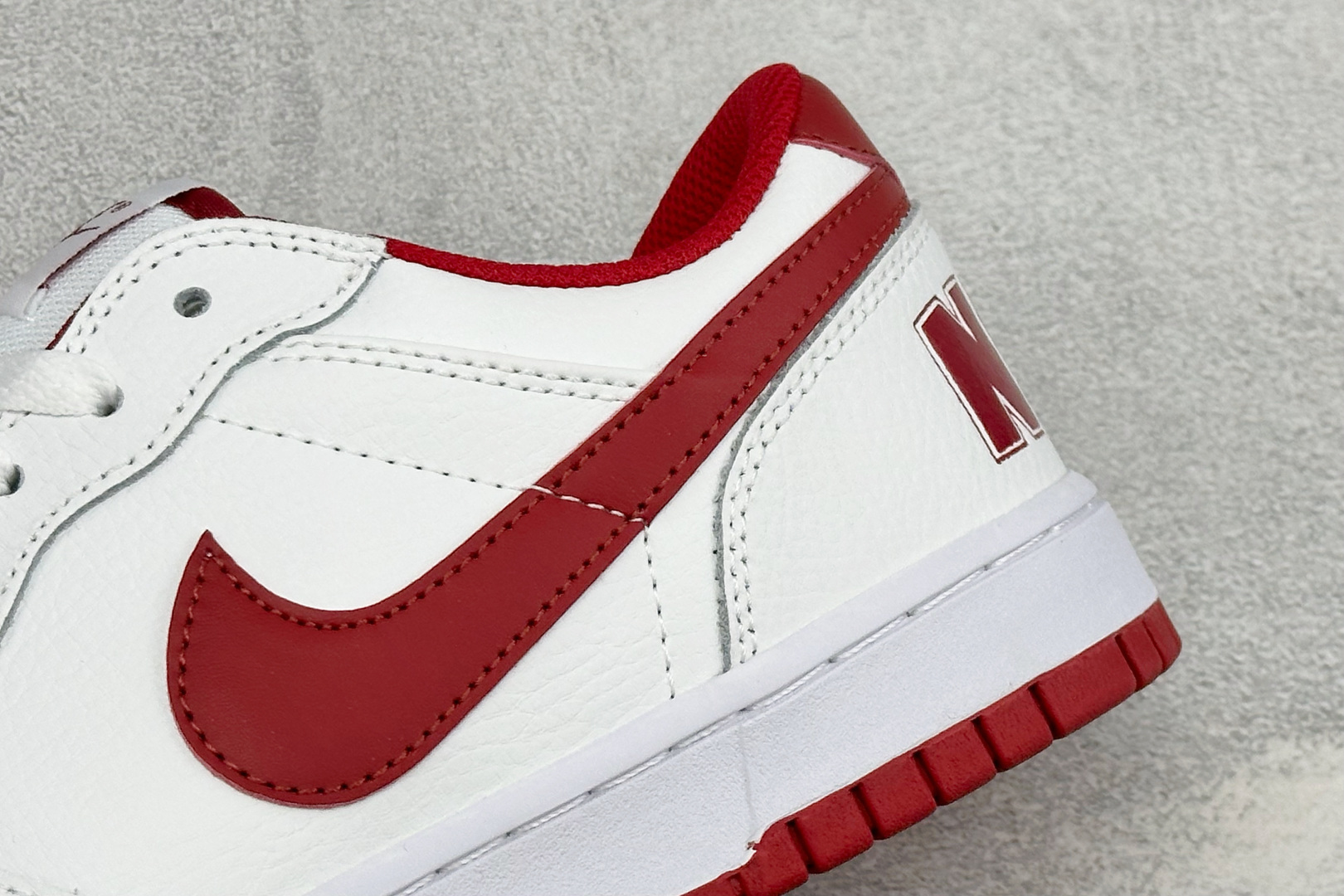 H版BIG NIKE LOW 耐克 简约百搭 減震耐磨 低帮板鞋 货号: -150 尺码：36-45 