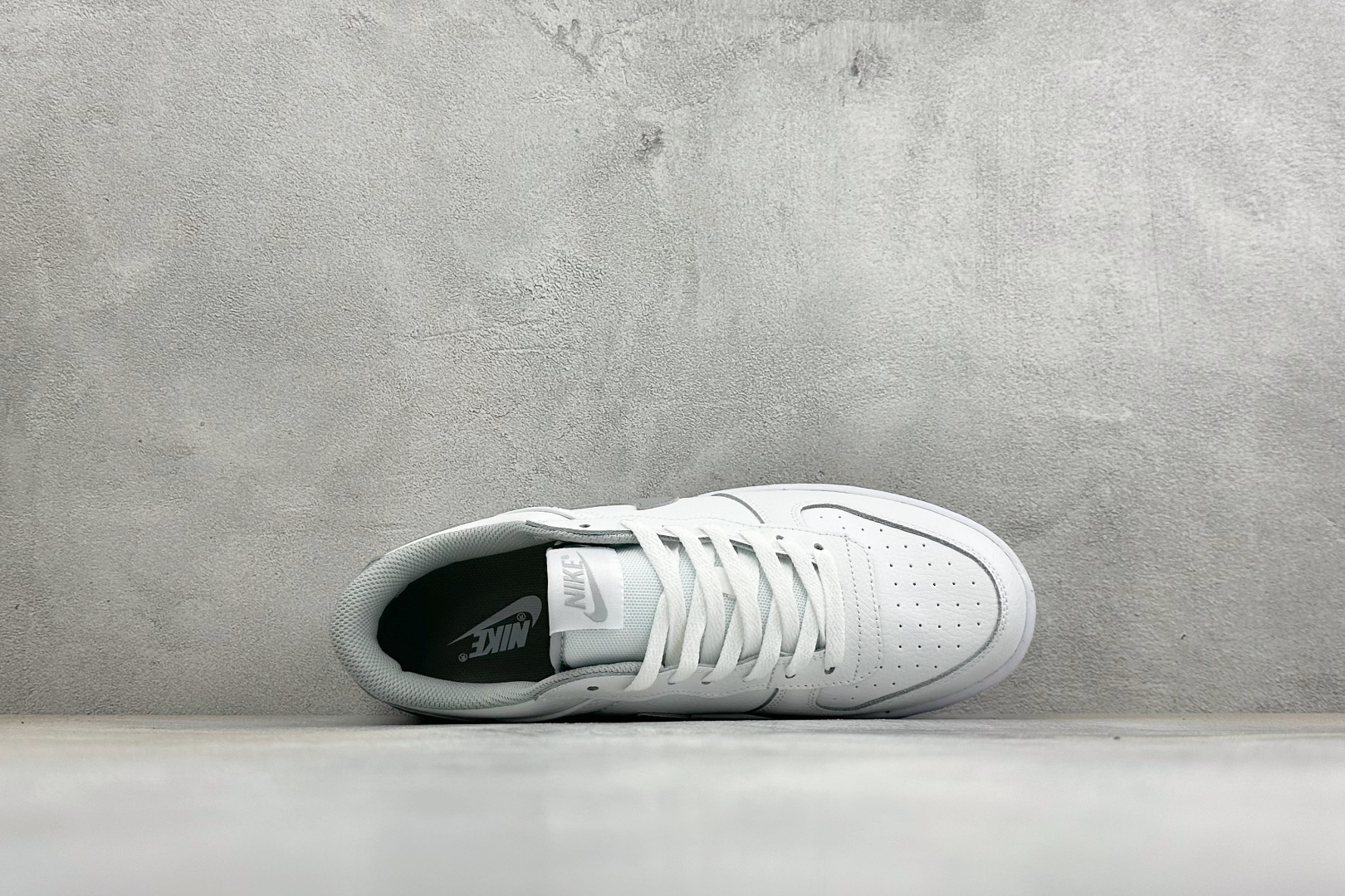 H版BIG NIKE LOW 耐克 简约百搭 減震耐磨 低帮板鞋 货号: -106 尺码：36-45 