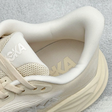 Hoka One One Clifton 11 克里夫顿系列 轻盈透气的针织网面跑鞋 货号:-ALK 尺码:36-45 Hoka One One Clifton 11 克里夫顿系列 轻盈透气的针织网面跑鞋 货号:-ALK 尺码:36-45