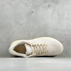 Hoka One One Clifton 11 克里夫顿系列 轻盈透气的针织网面跑鞋 货号:-ALK 尺码:36-45 Hoka One One Clifton 11 克里夫顿系列 轻盈透气的针织网面跑鞋 货号:-ALK 尺码:36-45