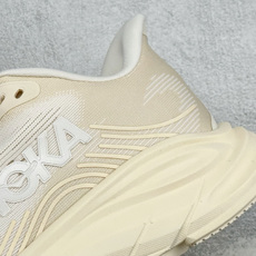 Hoka One One Clifton 11 克里夫顿系列 轻盈透气的针织网面跑鞋 货号:-ALK 尺码:36-45 Hoka One One Clifton 11 克里夫顿系列 轻盈透气的针织网面跑鞋 货号:-ALK 尺码:36-45