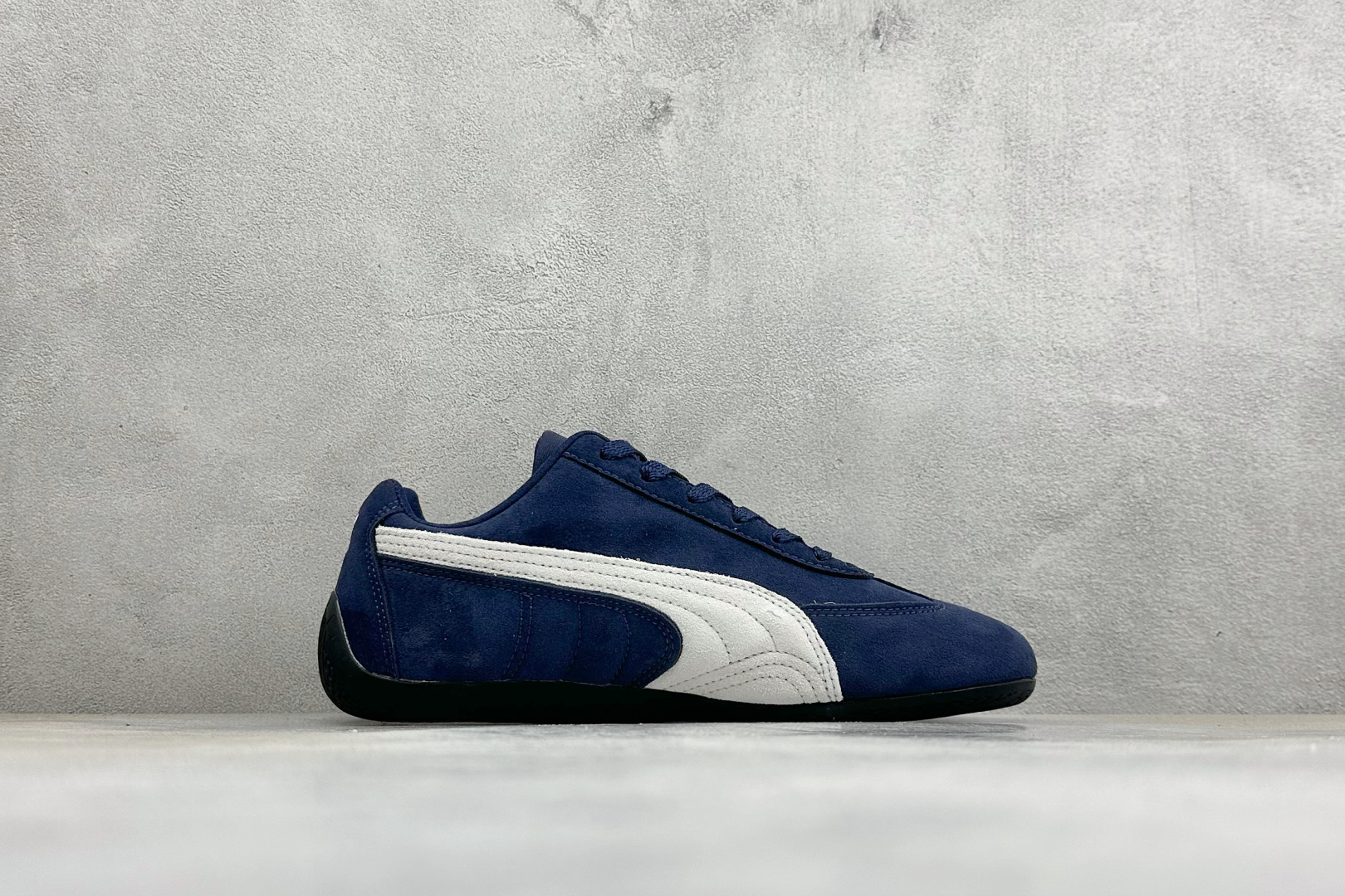 M版Puma Speedcet Etoile Wns 彪马薄底德迅复古运动休闲赛车跑鞋 以趣味十足又前卫复古的设计引领潮