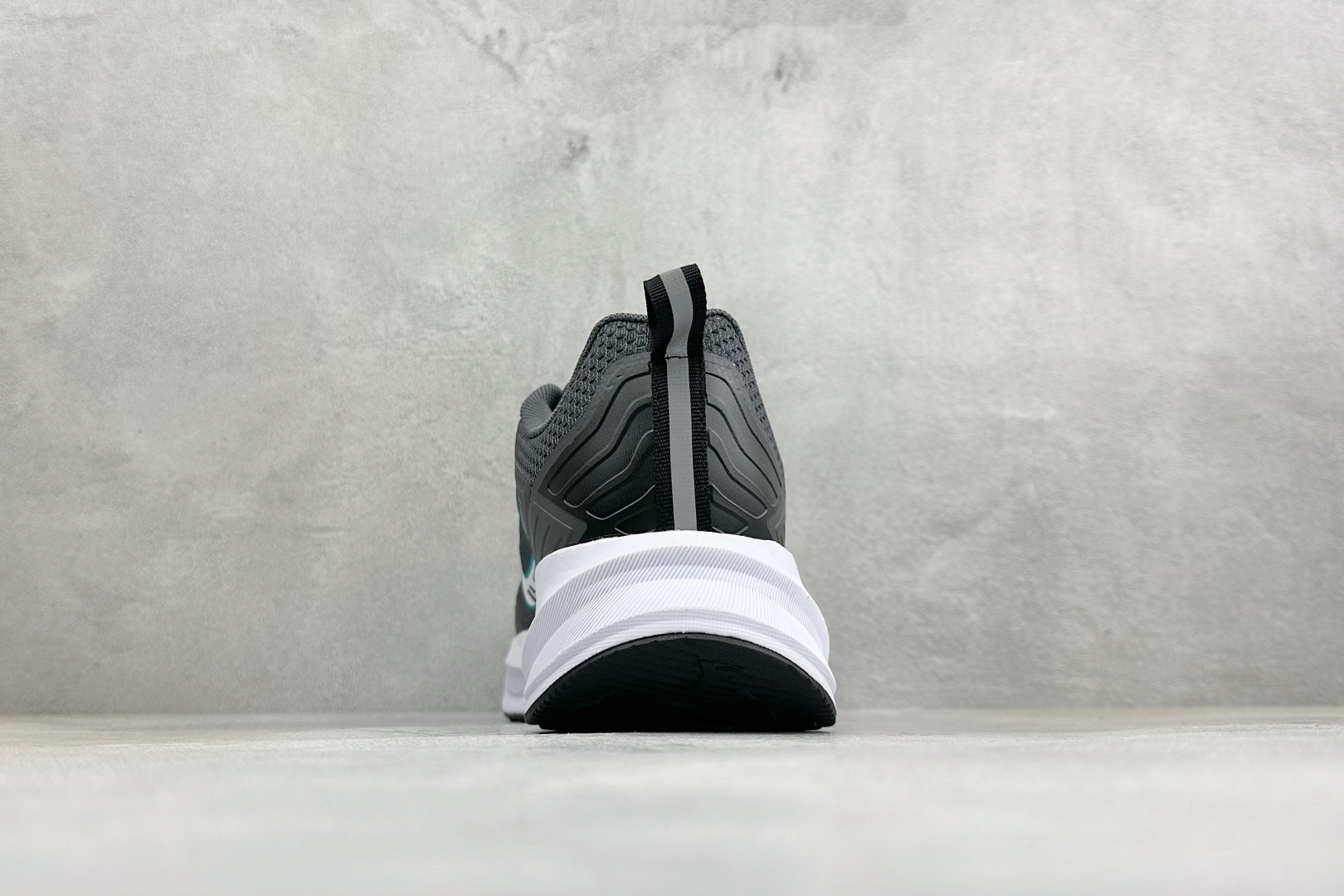 Nike Air Zoom Pegasus 2.0 舒适缓震低帮休闲运动跑鞋 升级原楦原纸版数据开发 采用弹性Flykn