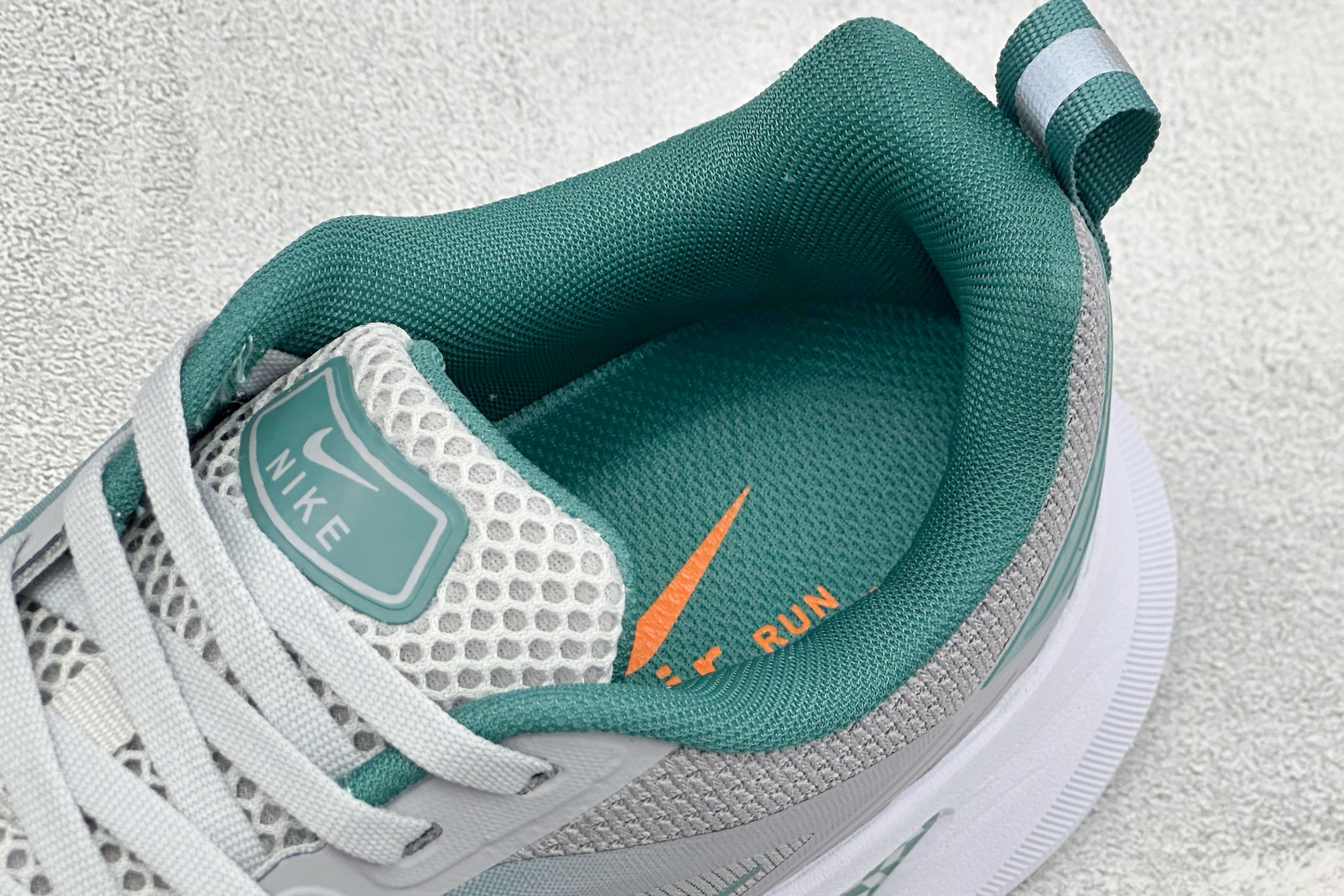 Nike Air Zoom Pegasus 2.0 舒适缓震低帮休闲运动跑鞋 升级原楦原纸版数据开发 采用弹性Flykn