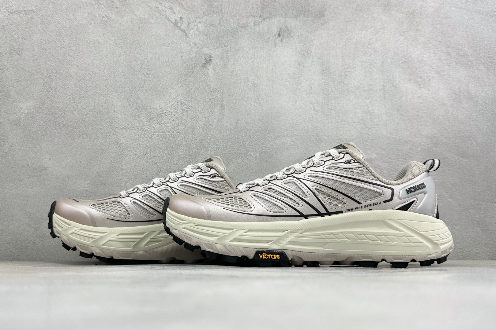 H版HOKA ONE Mafate Speed TS Low 户外山脉越野轻量低帮运动越野跑鞋 鞋面用轻的无缝架构 鞋带