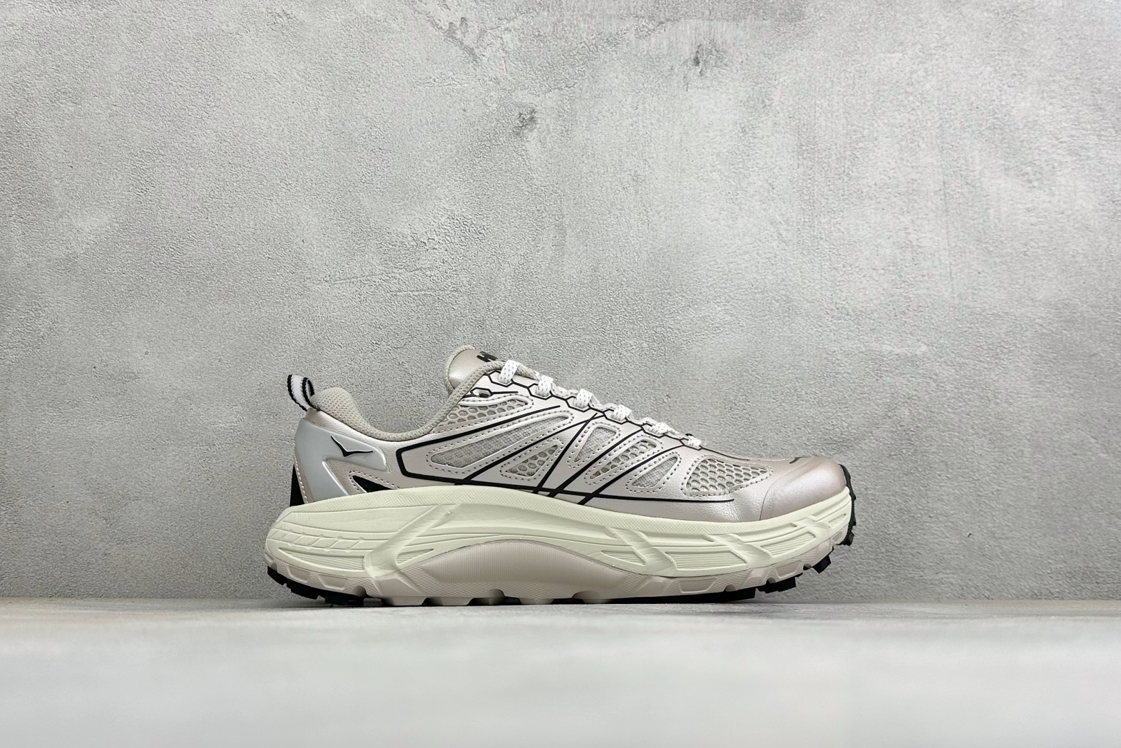 H版HOKA ONE Mafate Speed TS Low 户外山脉越野轻量低帮运动越野跑鞋 鞋面用轻的无缝架构 鞋带