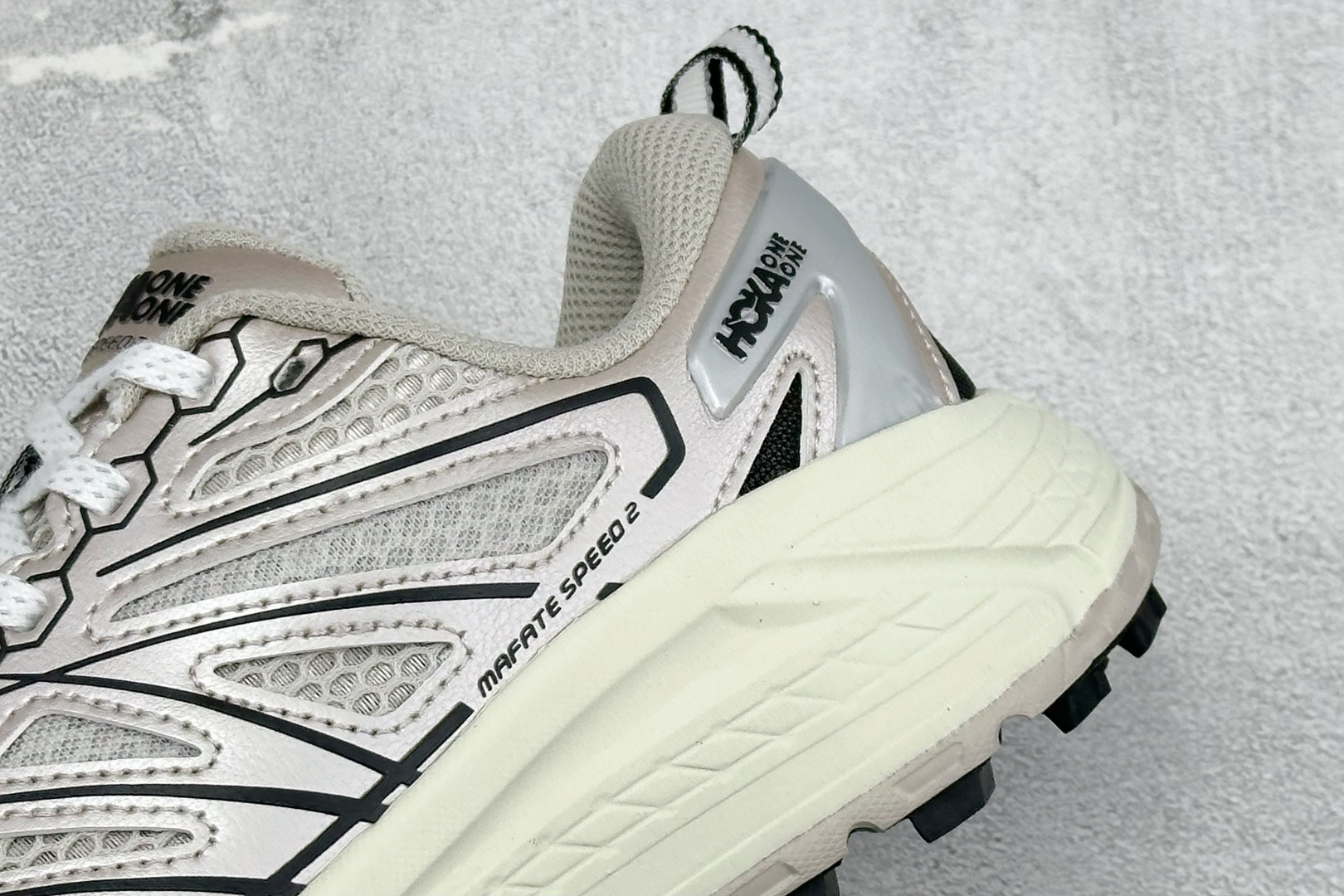 H版HOKA ONE Mafate Speed TS Low 户外山脉越野轻量低帮运动越野跑鞋 鞋面用轻的无缝架构 鞋带