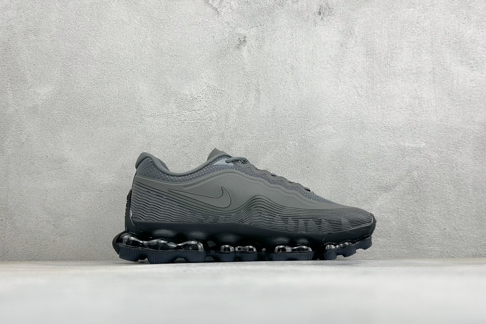 X版NK AIR LIQUID MAX 2026S 藤原浩联名 毒箭蛙新款气垫跑步鞋 货号：IO7635-004 尺码：