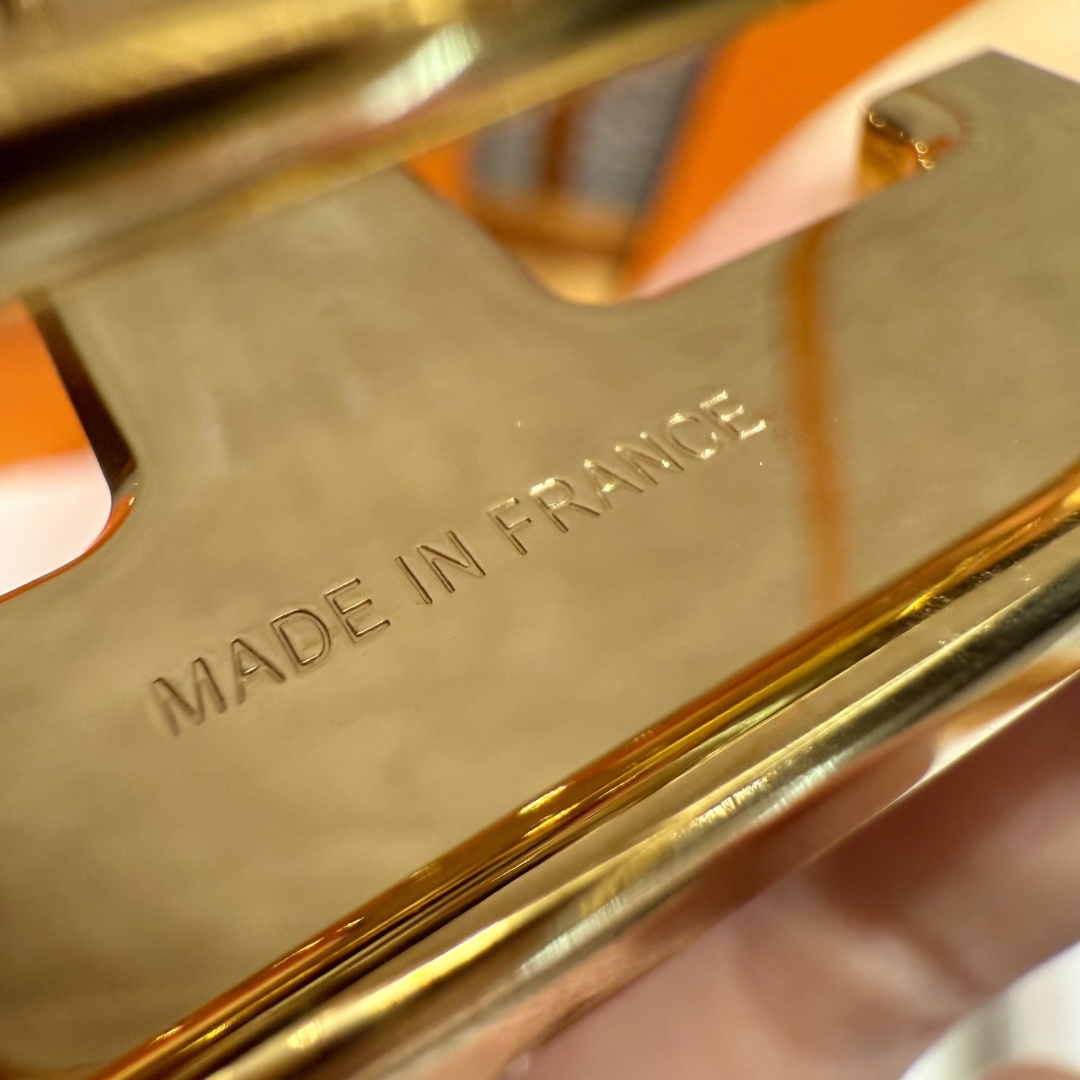 H家男士双面腰带 - ビジネスとカジュアルに最適なデザイン