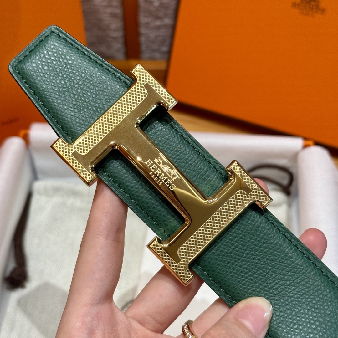 H家男士双面腰带 - ビジネスとカジュアルに最適なデザイン