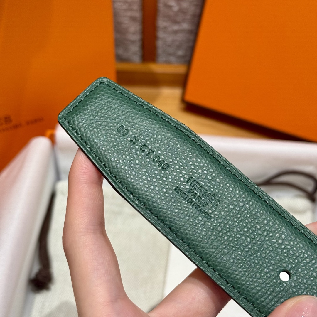 H家男士双面腰带 - ビジネスとカジュアルに最適なデザイン