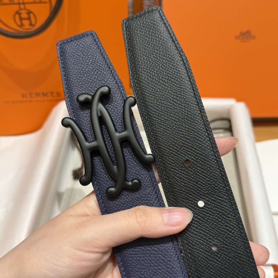 H家双面男款腰带 - ビジネスとカジュアルに最適なリバーシブルデザイン