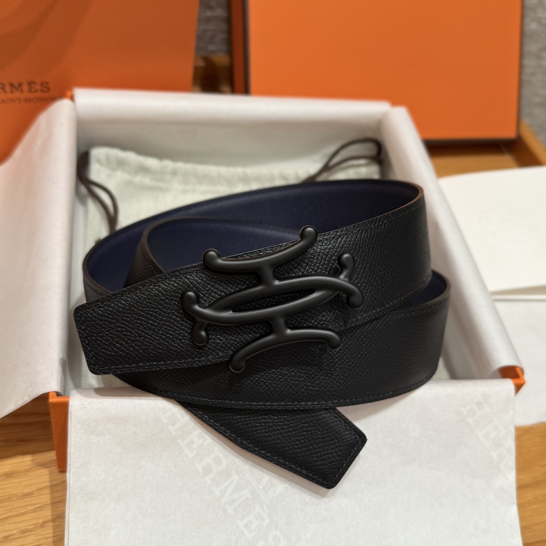 H家双面男款腰带 - ビジネスとカジュアルに最適なリバーシブルデザイン