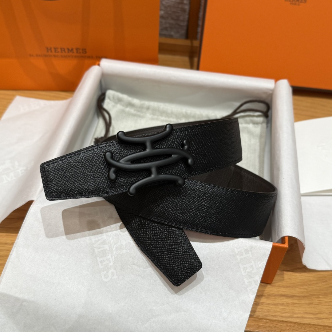 H家双面男款腰带 - ダブルフェイスデザインと取り外し可能なバックル