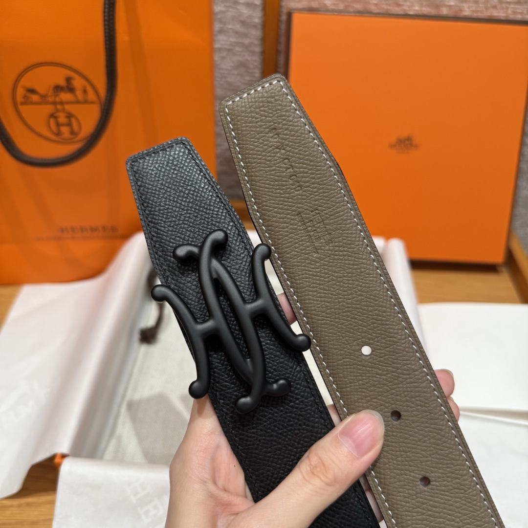 H家双面男款腰带 - シンプルなデザインと実用性