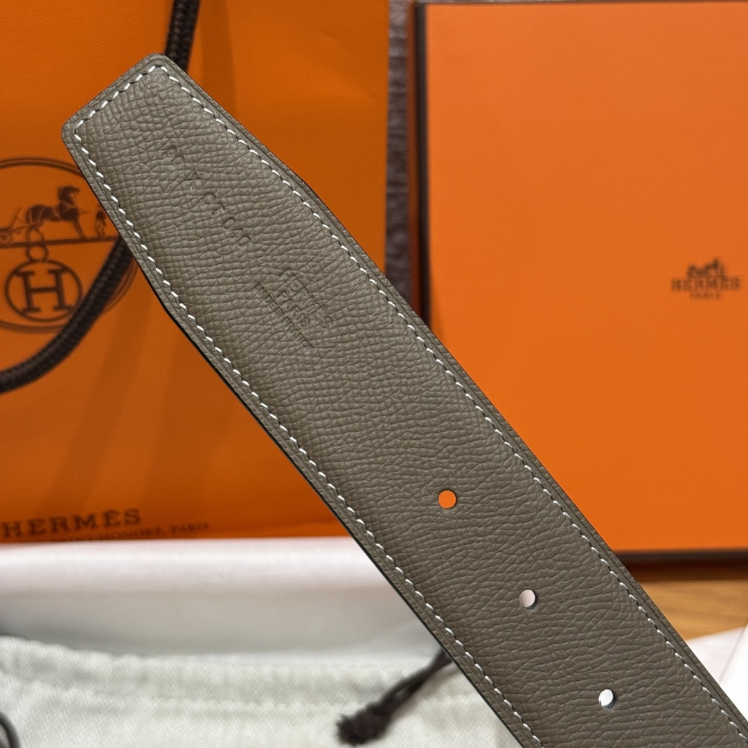 H家Touareg 皮ベルト&ダブルサイドレザーの特別なデザイン