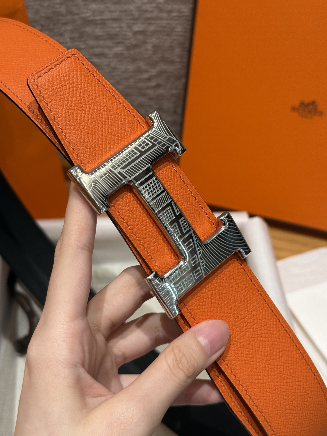 H家Touareg 皮ベルト&手彫りデザイン