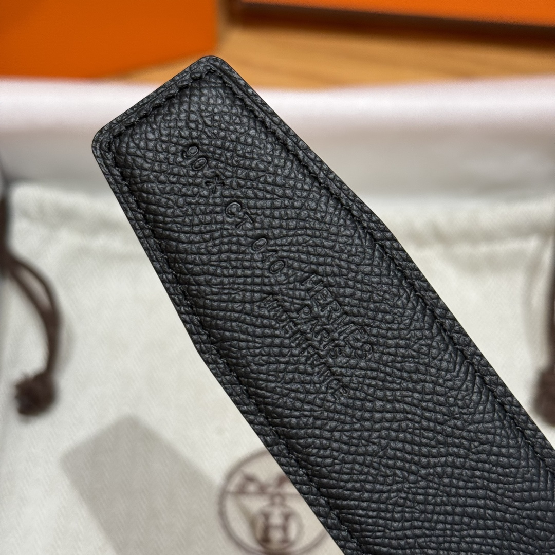 H家Touareg 皮帯扣&双面皮腰 - 手工雕刻のユニークなデザイン