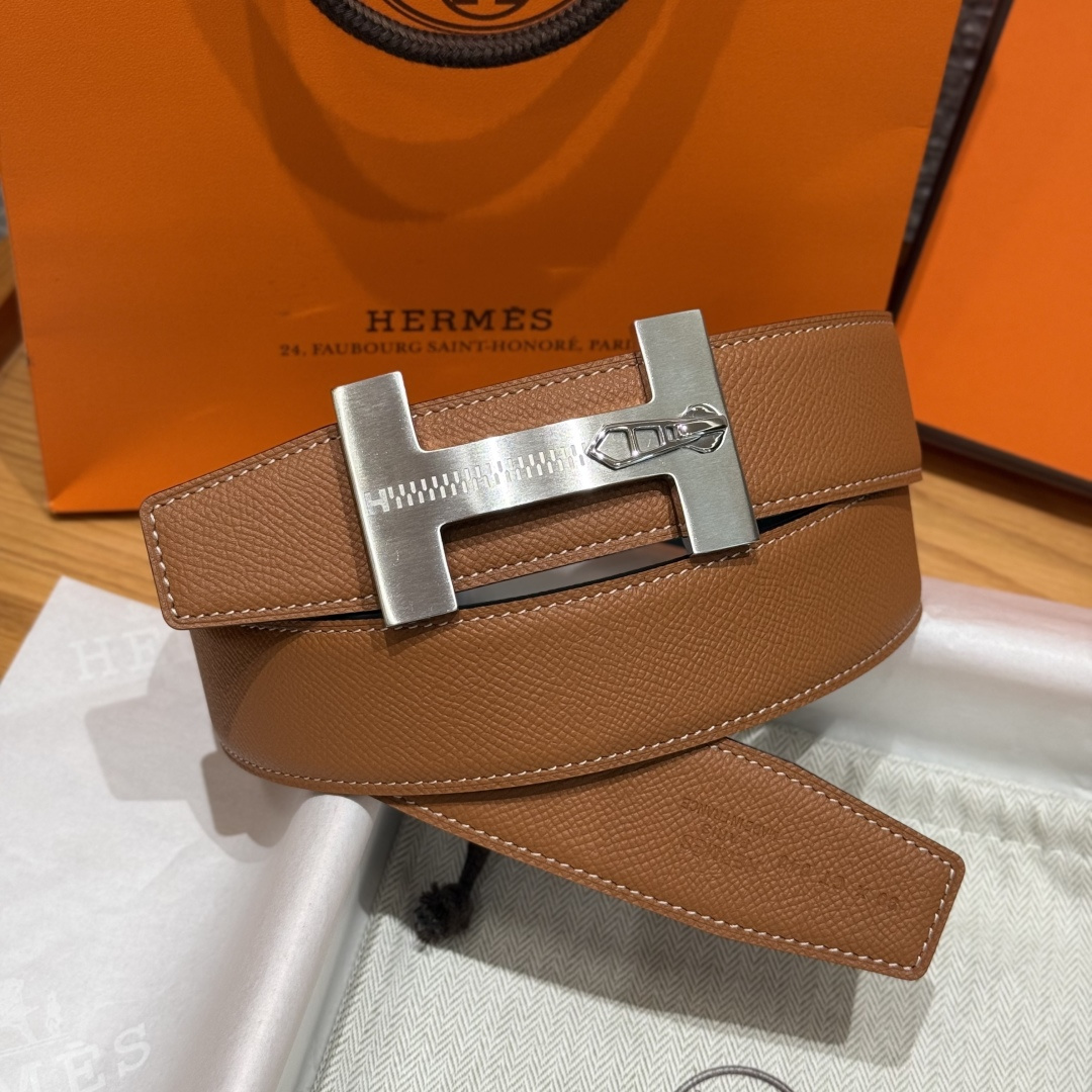 H家Quizz Ferme-Tout双面皮腰带 - 高品質エプソンレザー製