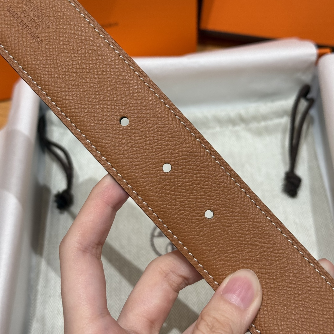 H家Quizz Ferme-Tout双面皮腰带 - 高品質エプソンレザー製