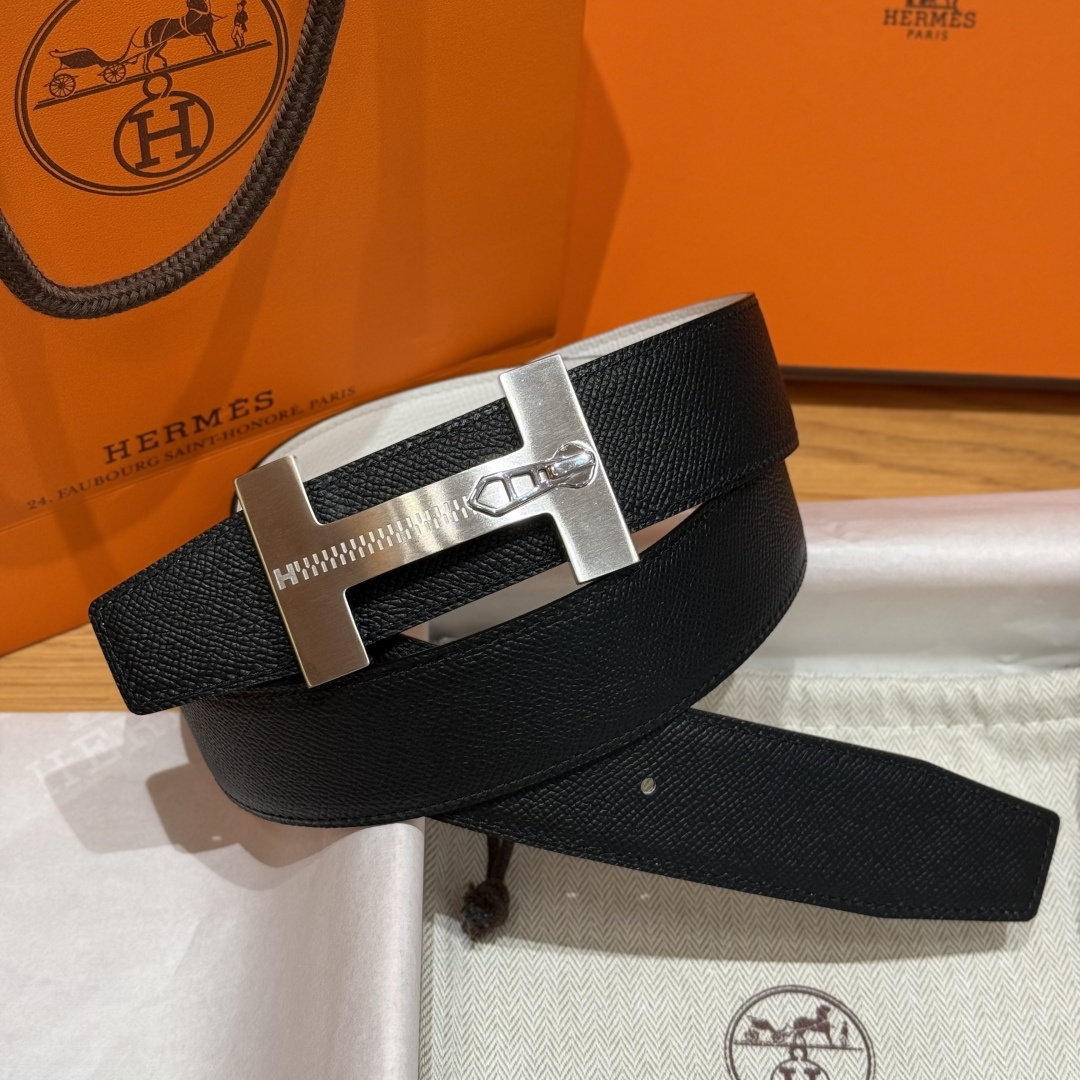 H家Quizz Ferme-Tout双面皮腰带 - エレガントなデザインと高級感