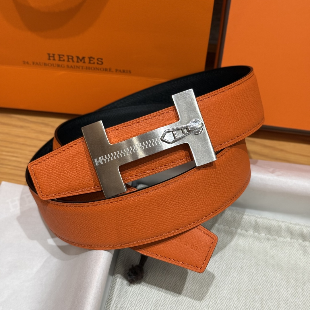 H家Quizz Ferme-Tout双面皮腰带 - エレガントなデザインと高級感