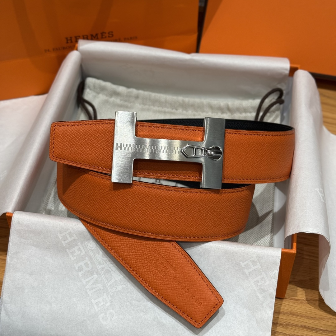 H家Quizz Ferme-Tout双面皮腰带 - エレガントなデザインと高級感