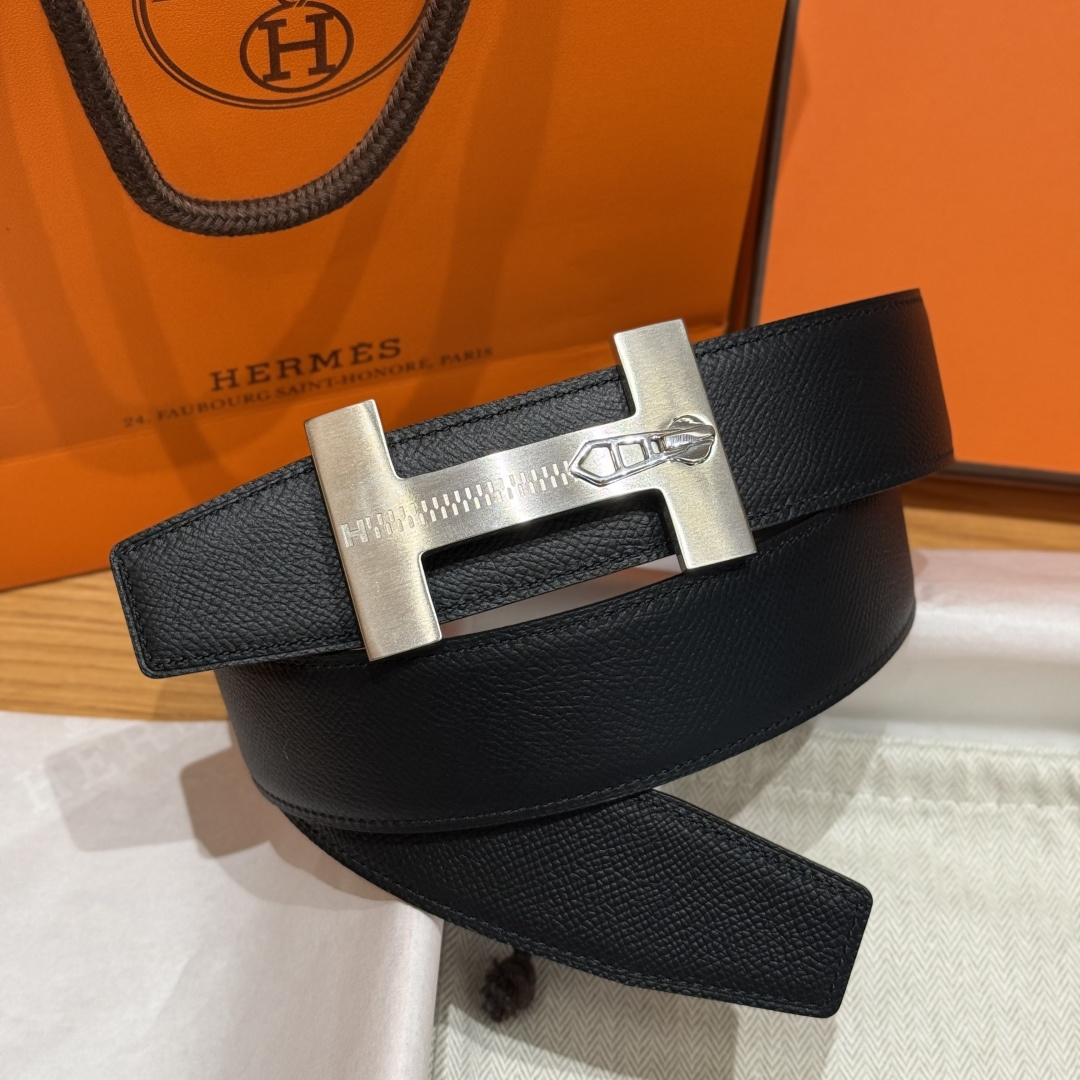 H家Quizz Ferme-Tout双面皮腰带 - フランス製の高品質レザー