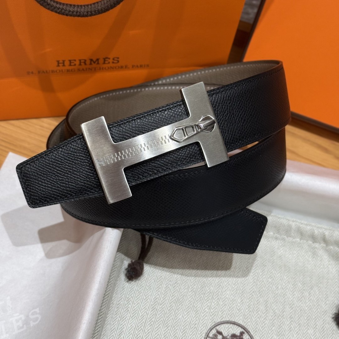 H家Quizz Ferme-Tout双面皮腰带 - エレガントなデザインと高級素材