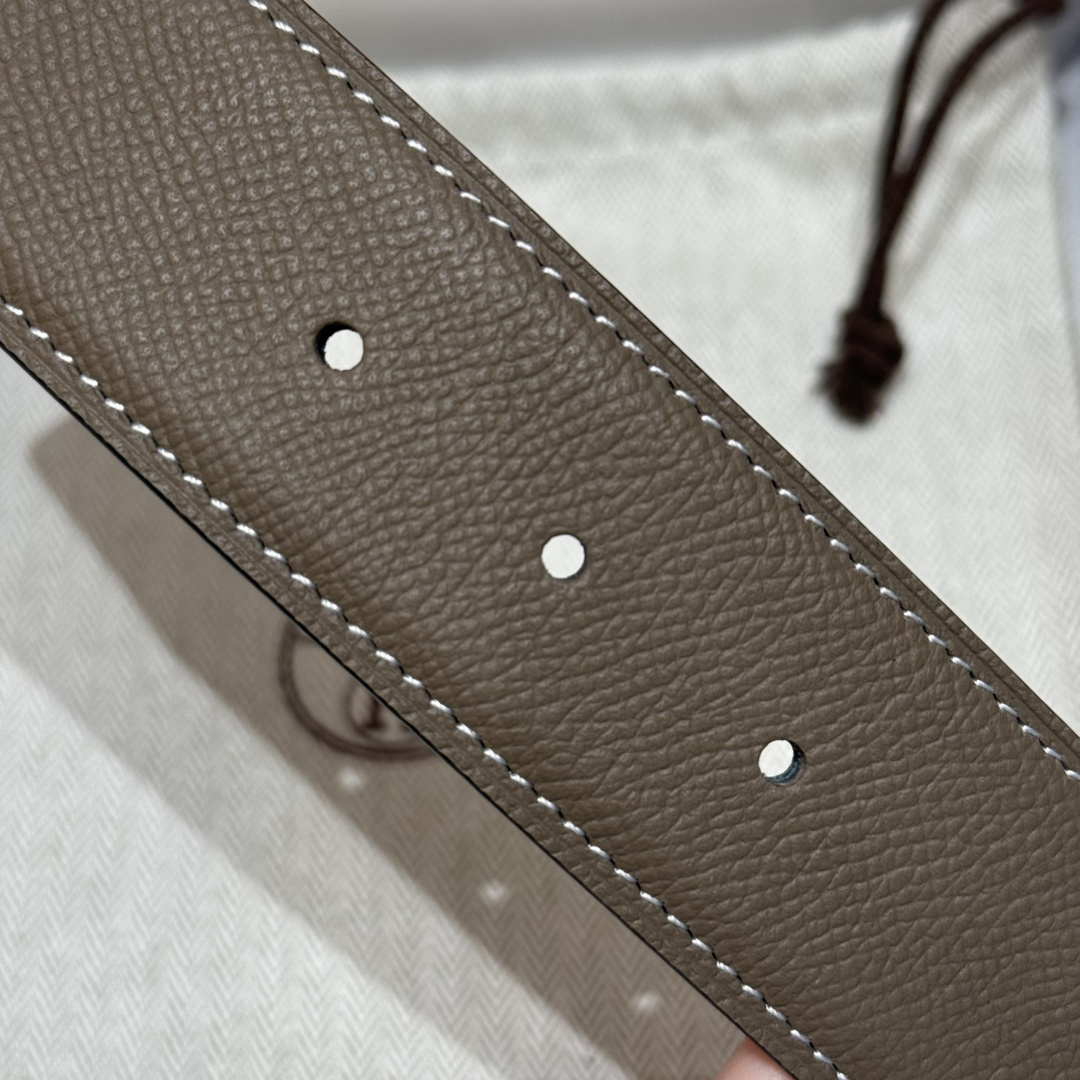 H家Touareg 皮ベルト&ダブルサイドレザーの特別なデザイン