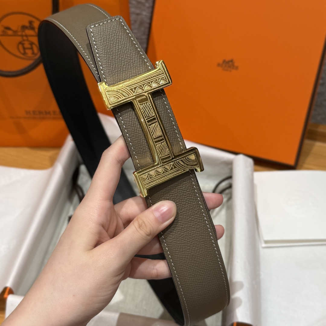 H家Touareg 皮ベルト&ダブルサイドレザーの特別なデザイン