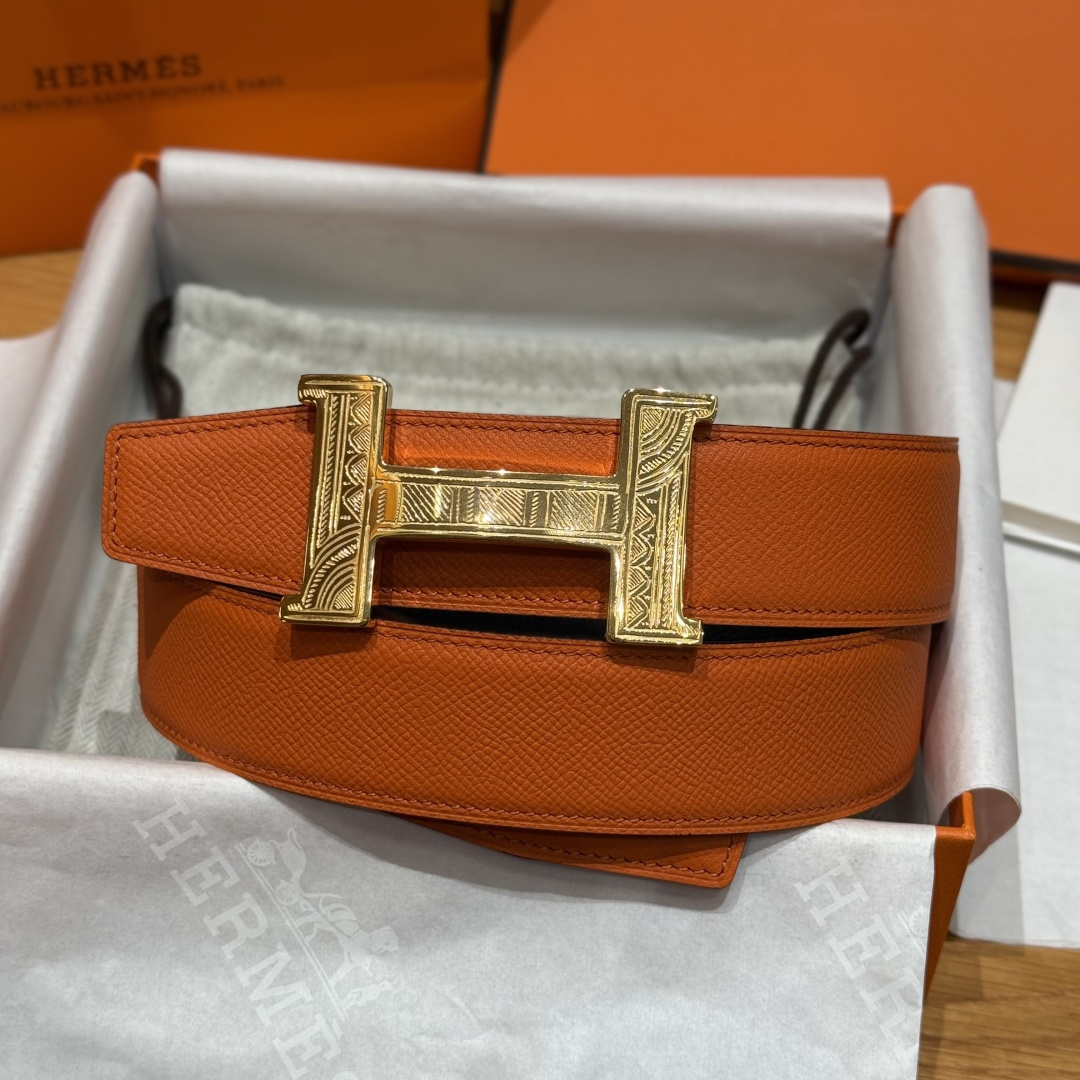 H家Touareg 皮ベルト&ダブルサイドレザーの特徴