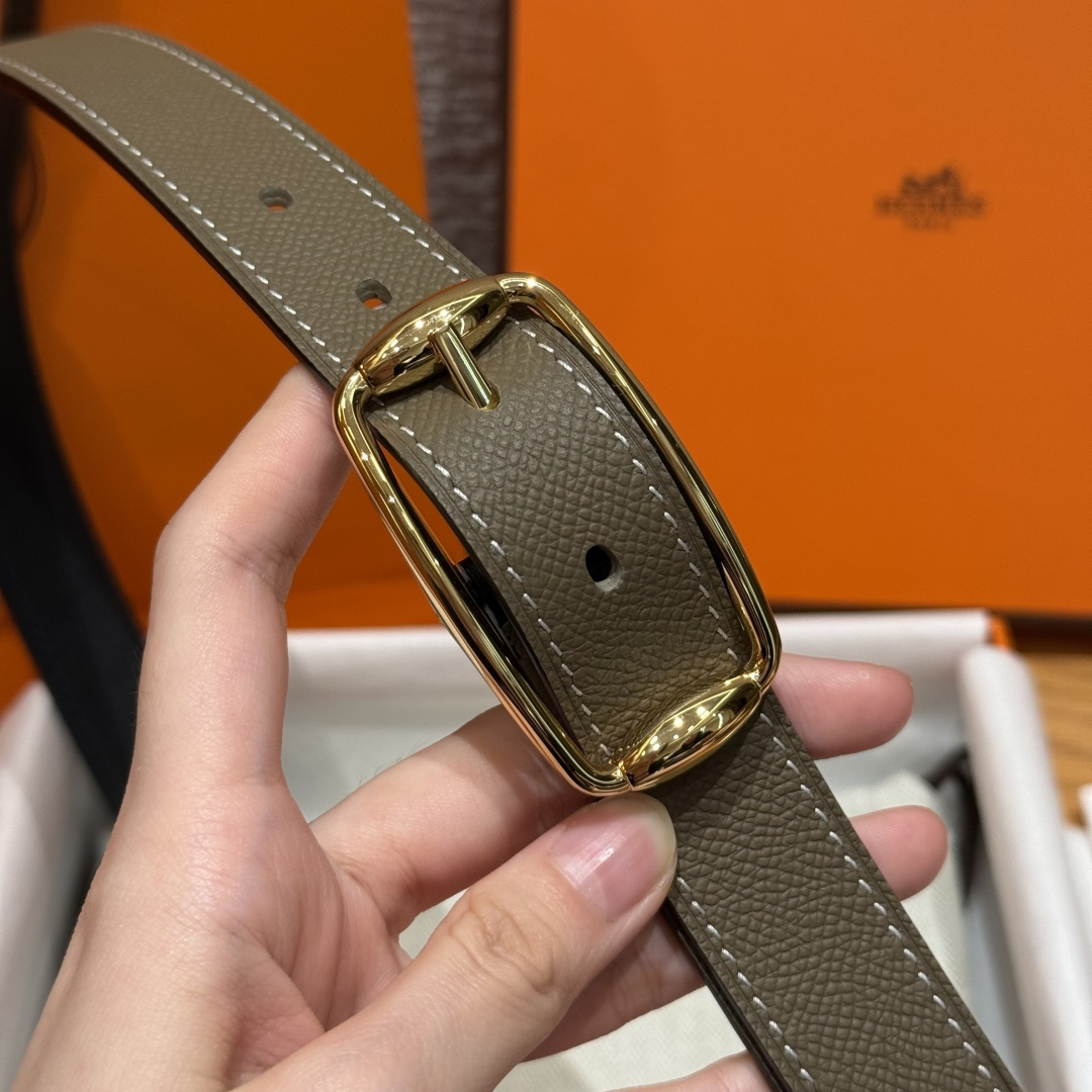 H家新款双面牛皮レディースベルト - 柔らかい素材と洗練されたデザイン