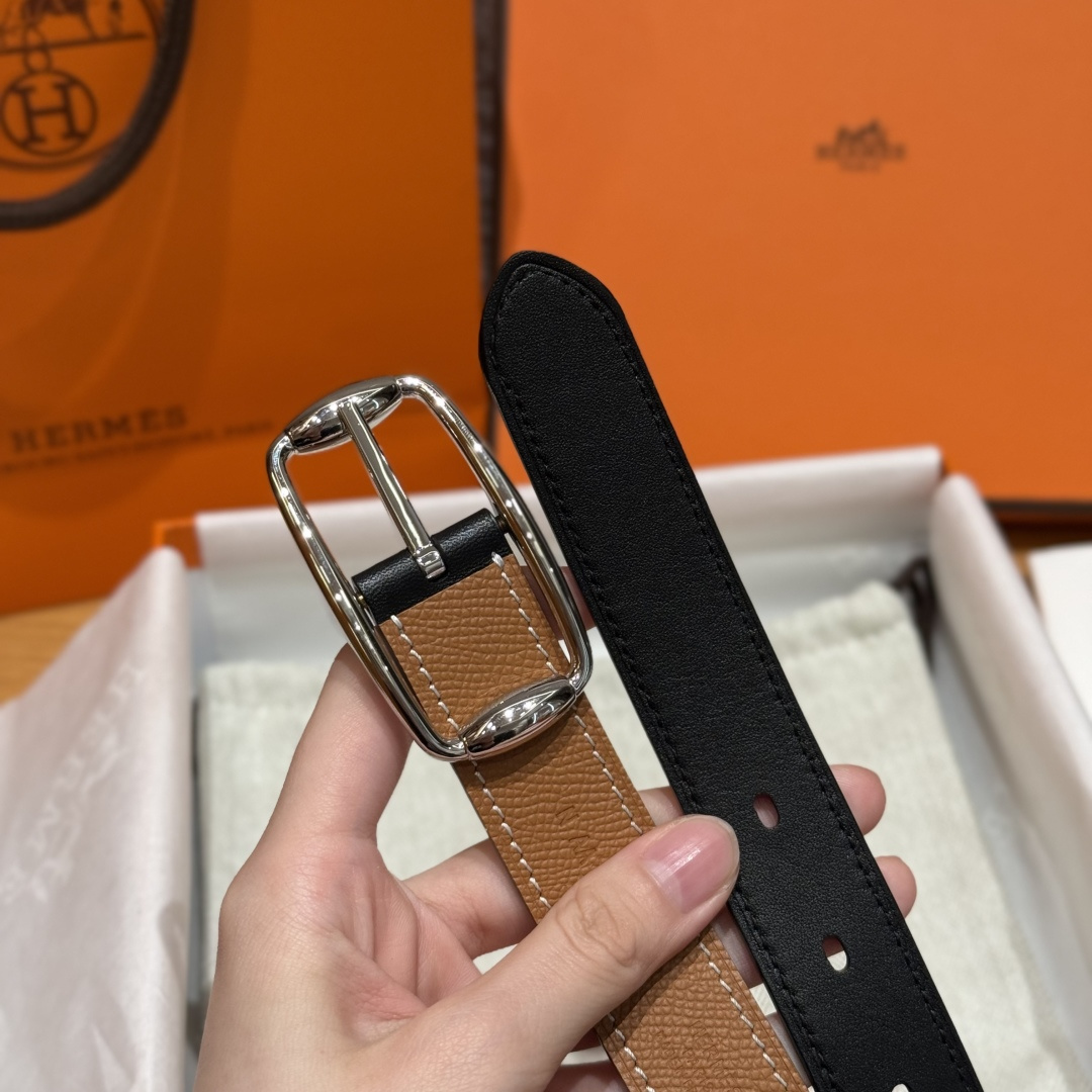 H家新款女士双面腰带 - 柔らかい牛皮革と純銅五金使用