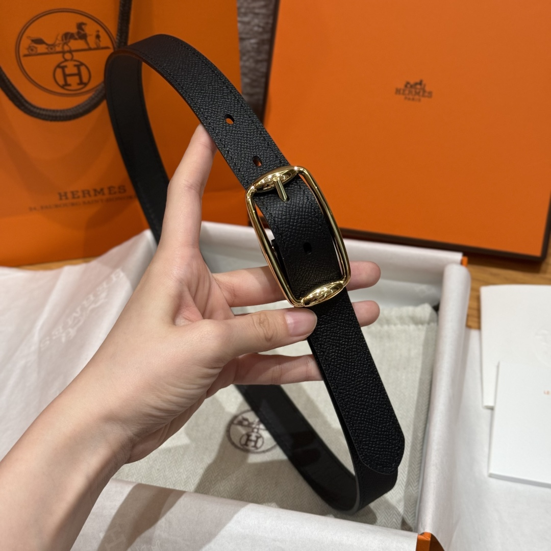 H家新款女性用双面腰带 - 柔らかい牛革製でスタイリッシュなデザイン