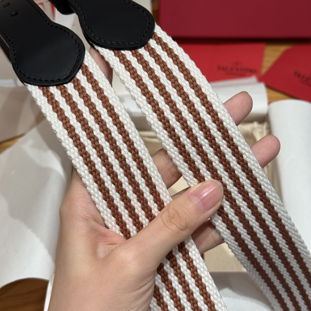 -华伦天奴新款女士腰带 织带彩色腰带针扣双面头层牛皮 3.4cm-Chinese UA Cheap High Quatity Brand Clothes Bags handbags Sneakers wholesale wholesaler seller from China Factory suppliers Fashion Clothing Shoes best Quality Beautiful Price -华伦天奴新款女士腰带 织带彩色腰带针扣双面头层牛皮 3.4cm