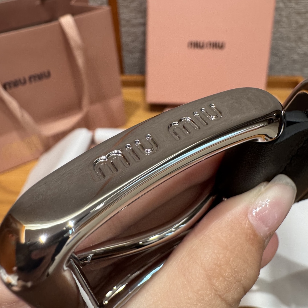 Miu Miu Women's Black Leather Belt with Silver Buckle, Classic Design 9 cmp i1750758233573 4097 0 8