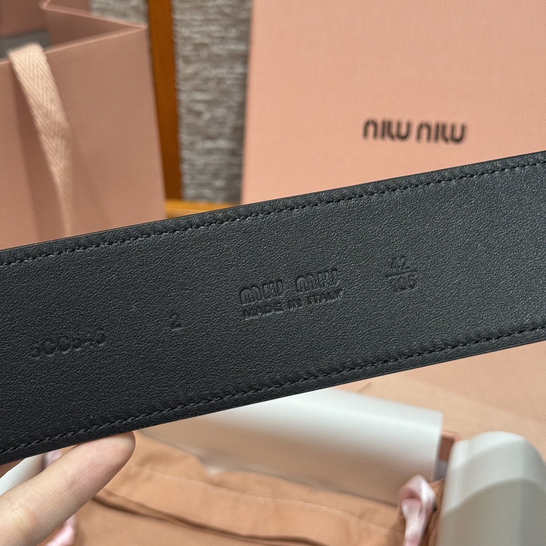 Miu Miu Women's Black Leather Belt with Silver Buckle, Classic Design 8 cmp i1750758235557 2458 0 6