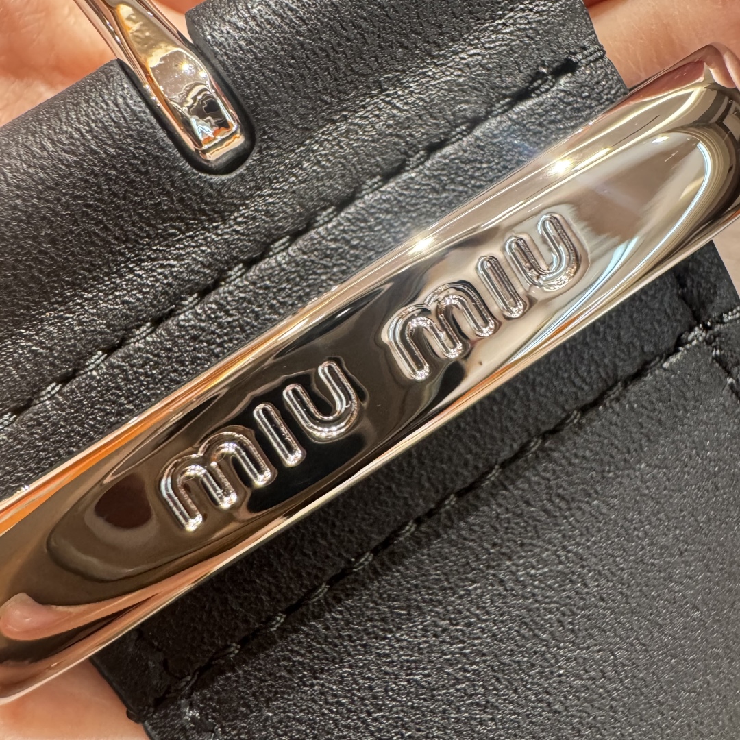 Miu Miu Women's Black Leather Belt with Silver Buckle, Classic Design 10 cmp i1750758235581 410 0 9