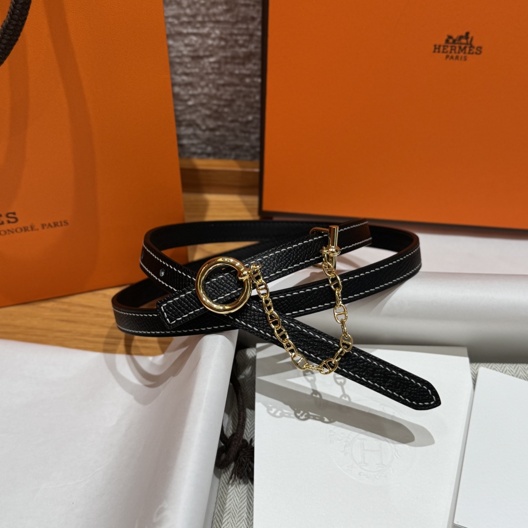 Hermès Women's Black Swift & Epsom Calfskin Reversible Belt - 13 mm 8 cmp i1750761615983 1609 0 6
