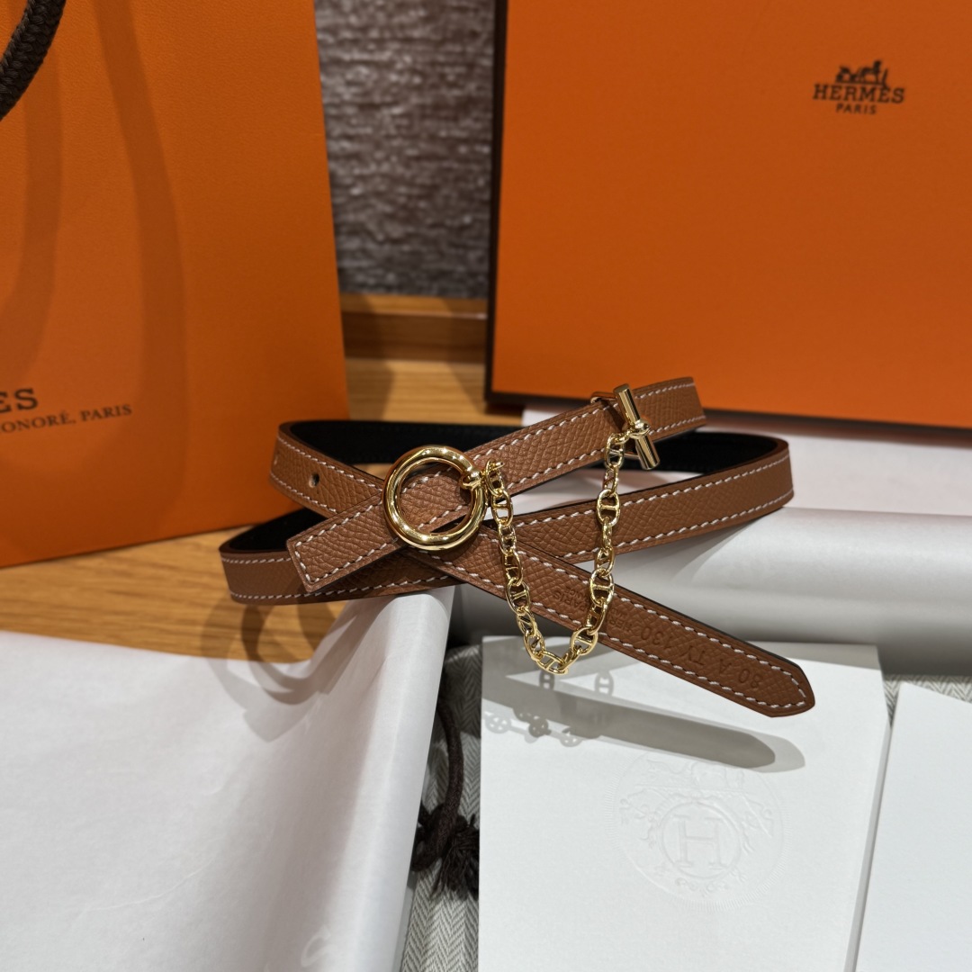 Hermes Women's Swift & Epsom Leather Belt with Chaine d'Ancre Buckle 2 cmp i1750761623978 5290 0 1