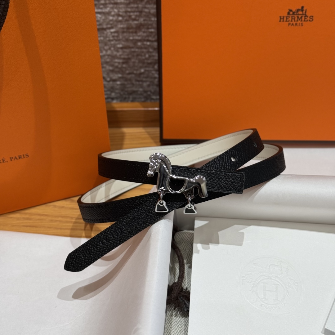 Hermès Glenan 13mm Black & Silver Horse Buckle Reversible Leather Belt 2 cmp i1750761916020 1836 0 0