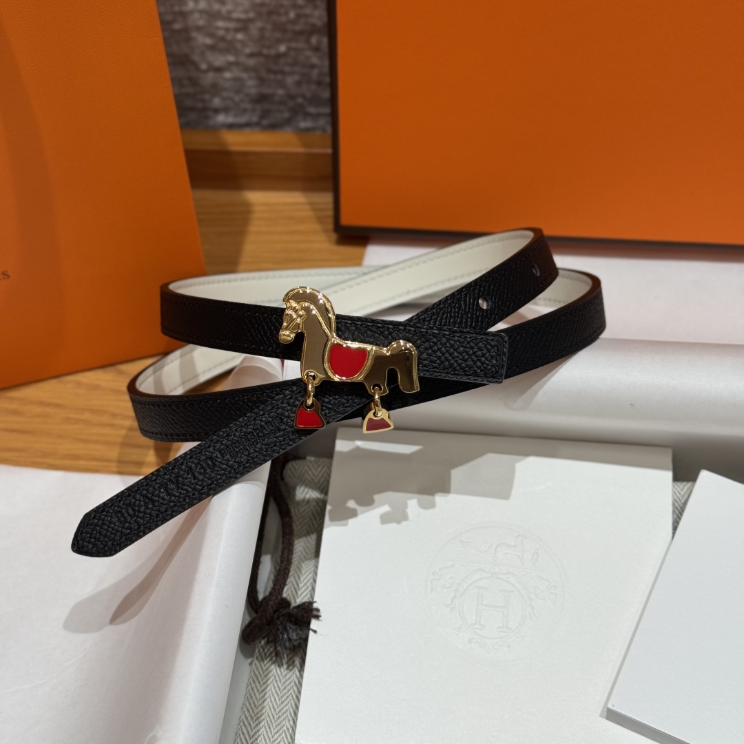 Hermes Glenan Reversible Leather Belt with Horse Buckle, 13mm 2 cmp i1750761979584 4857 0 1