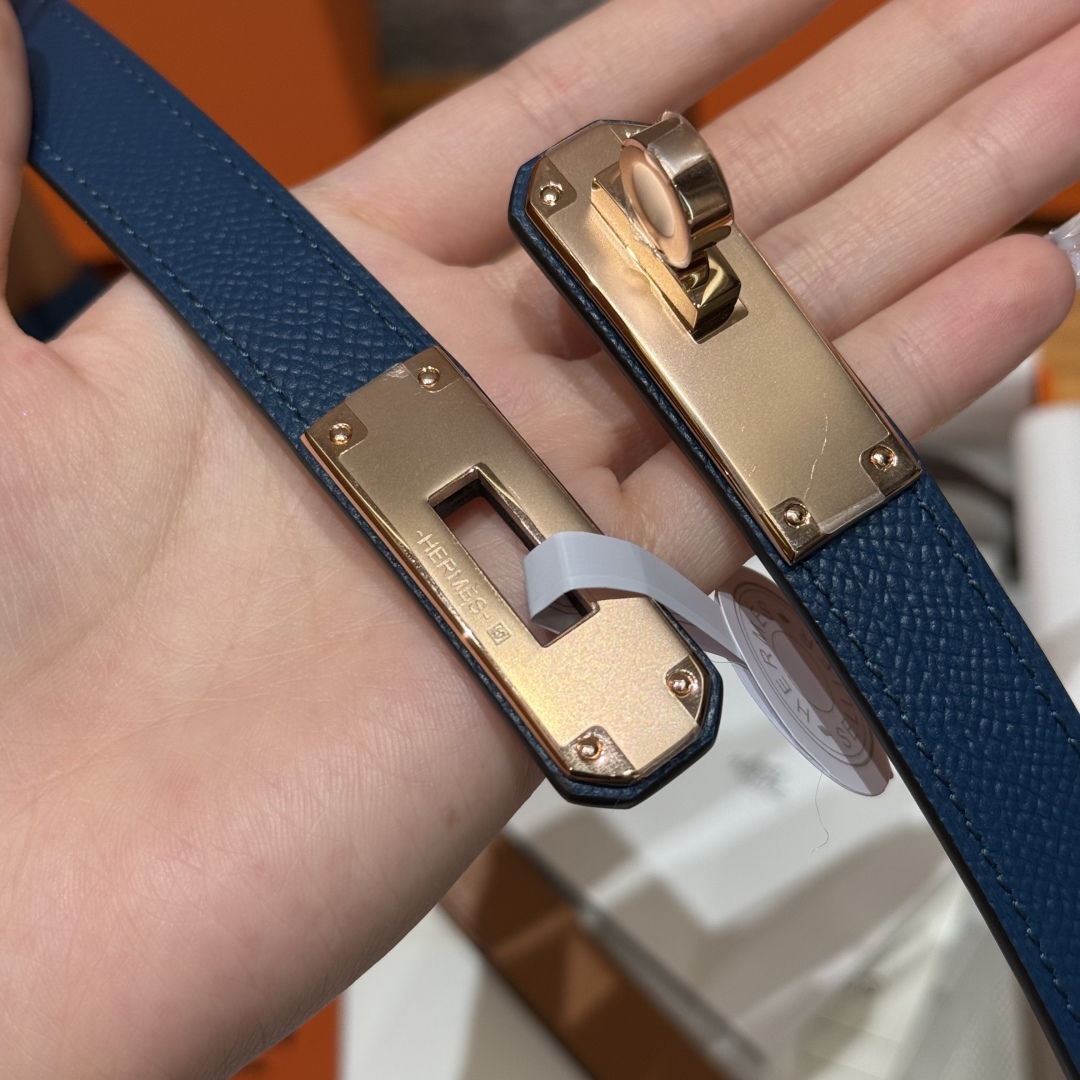 Hermes Kelly Belt in Hunter Leather with Palladium-Plated Buckle 7 cmp i1751952470237 5993 0 2